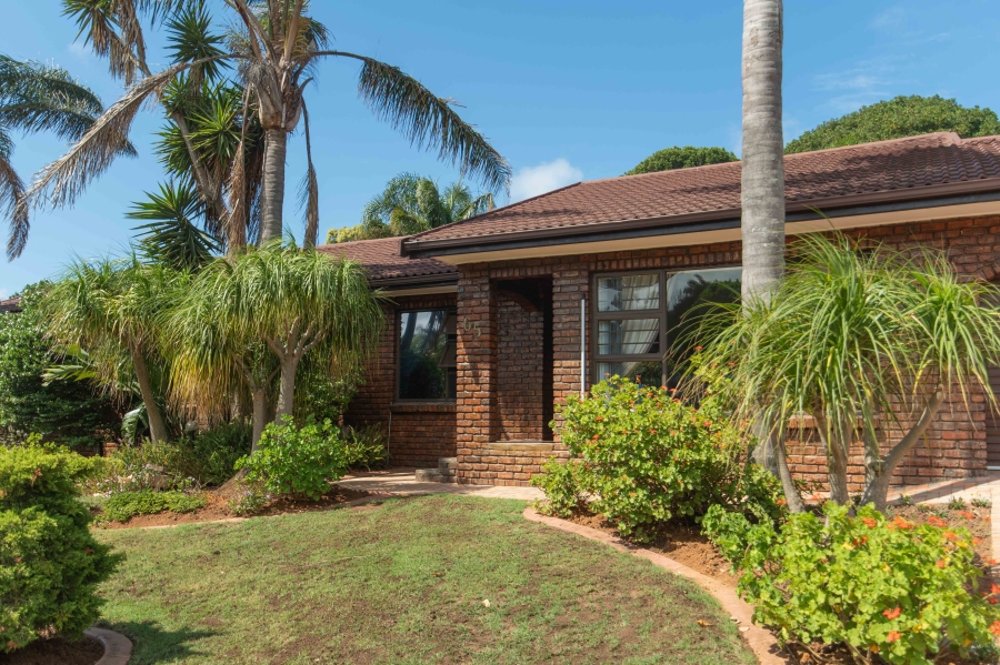 4 Bedroom Property for Sale in Lovemore Heights Estate Eastern Cape